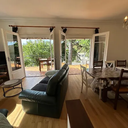 T3 Centre-ville Avec Jardin Et Climatisation - Fr-1-541-132 * לה רוש-פוזה